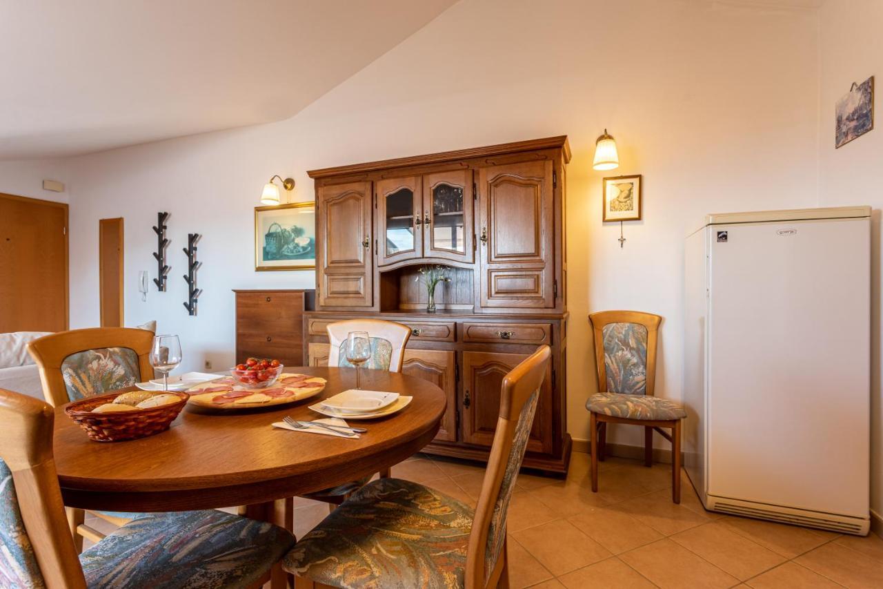 Apartment Tereza Malinska Ngoại thất bức ảnh
