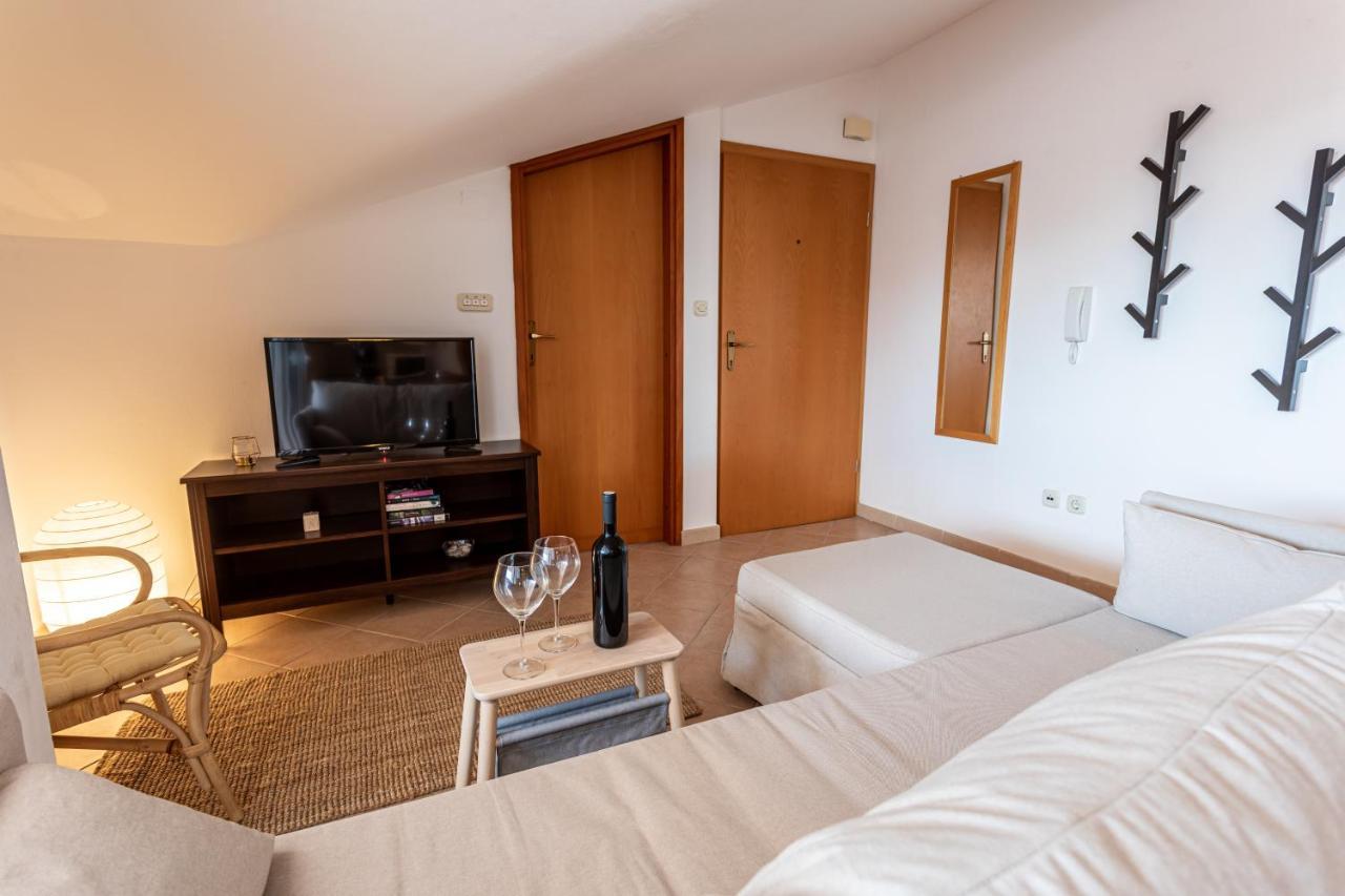 Apartment Tereza Malinska Ngoại thất bức ảnh
